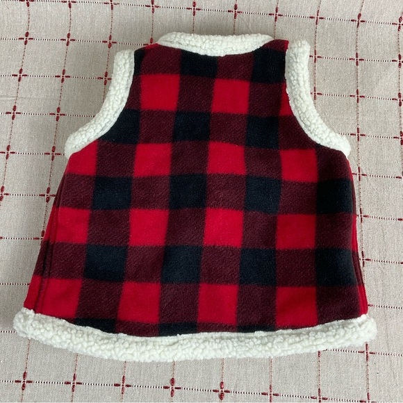 Toddler Boys Size 2T Sherpa Buffalo Plaid Warm Vest Horn Toggle Fastener New - Picture 3 of 4